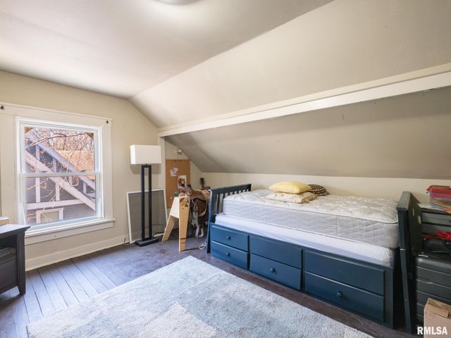 1401 W PARKSIDE Drive, Peoria, IL 61606