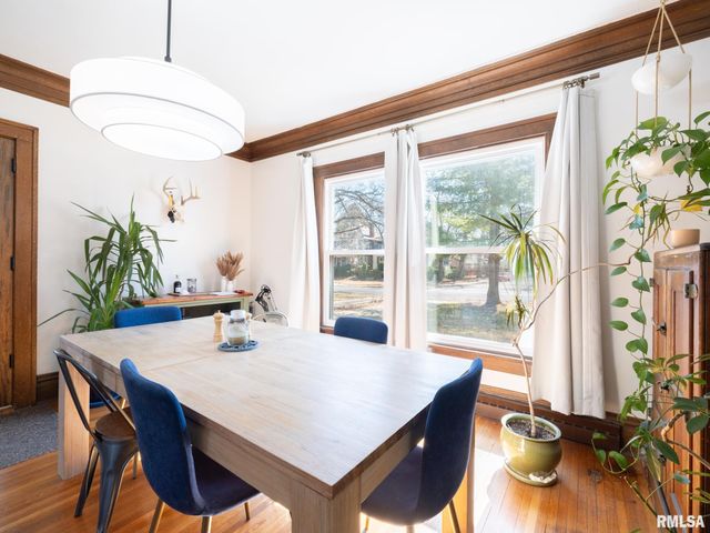 1401 W PARKSIDE Drive, Peoria, IL 61606