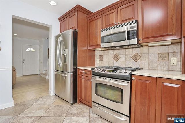 7 Short Street, Harrington Park, NJ 07640