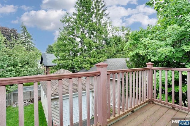 7 Short Street, Harrington Park, NJ 07640
