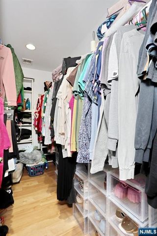 7 Short Street, Harrington Park, NJ 07640