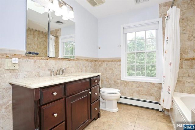 7 Short Street, Harrington Park, NJ 07640