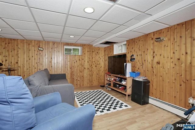 7 Short Street, Harrington Park, NJ 07640