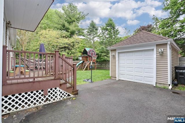 7 Short Street, Harrington Park, NJ 07640