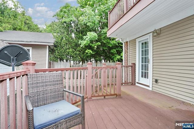 7 Short Street, Harrington Park, NJ 07640