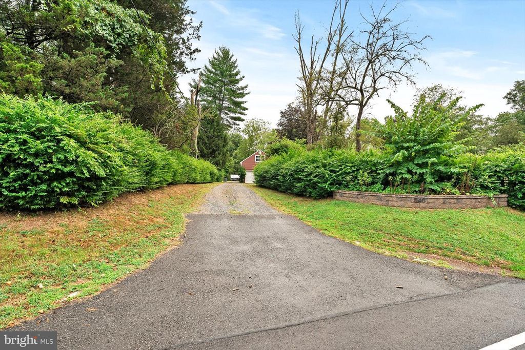 540 SCOTCH RD, Pennington, NJ 08534