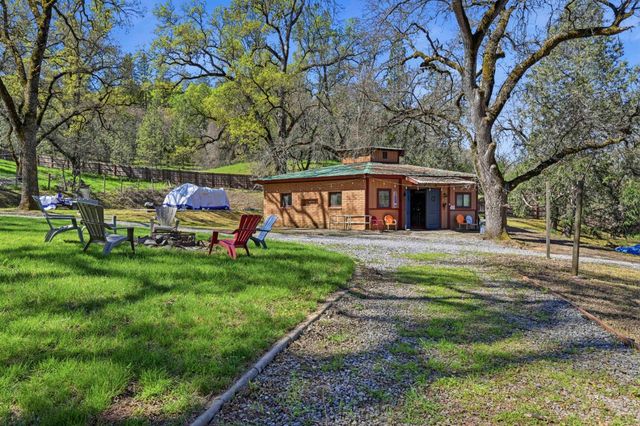 1105 Burnt Shanty Creek Rd, Placerville, CA 95667