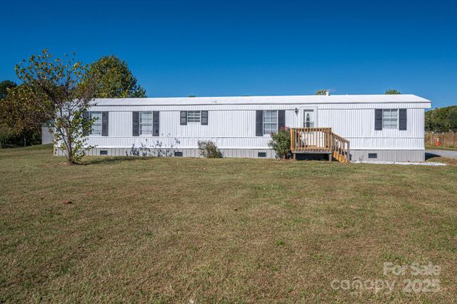 6804 Holly Hawk Court, Cherryville, NC 28021