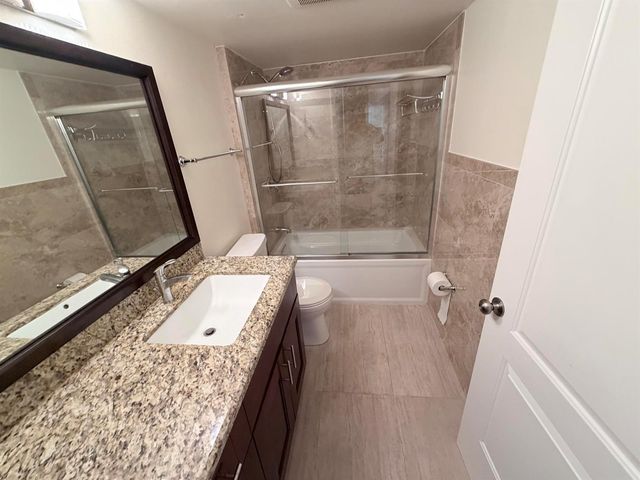 1514 Whitehall Drive 206, Davie, FL 33324