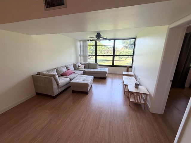1514 Whitehall Drive 206, Davie, FL 33324
