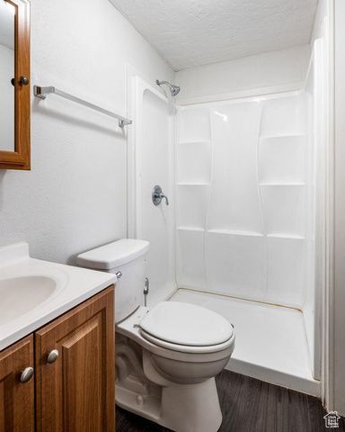 5520 N 500 E, Enoch, UT 84721