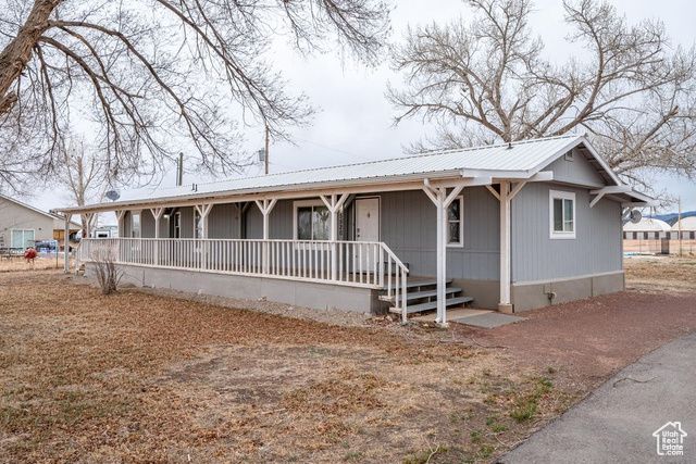 5520 N 500 E, Enoch, UT 84721