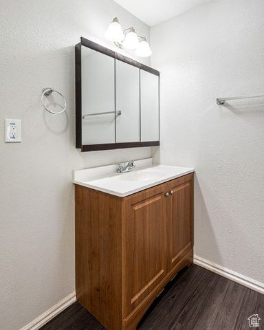 5520 N 500 E, Enoch, UT 84721