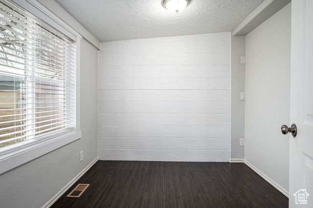 5520 N 500 E, Enoch, UT 84721