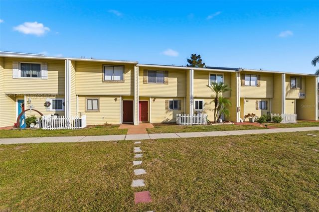 22707 WATERSEDGE BOULEVARD 57, Land O Lakes, FL 34639