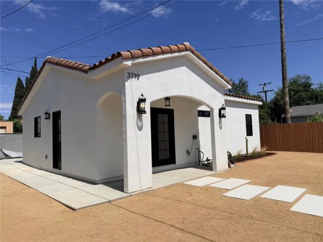 3719 Briscoe, Riverside, CA 92506
