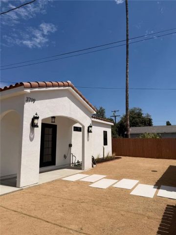 3719 Briscoe, Riverside, CA 92506
