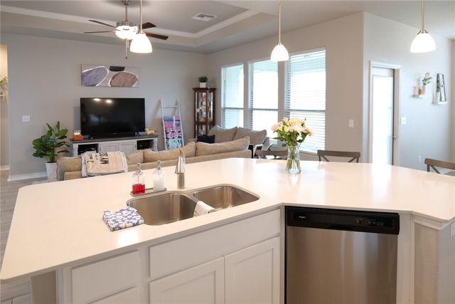 8018 Calma St, Corpus Christi, TX 78414