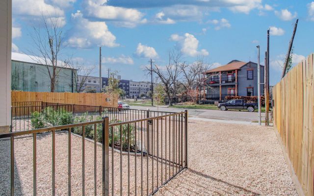 1506 Mckee Street A, Houston, TX 77009