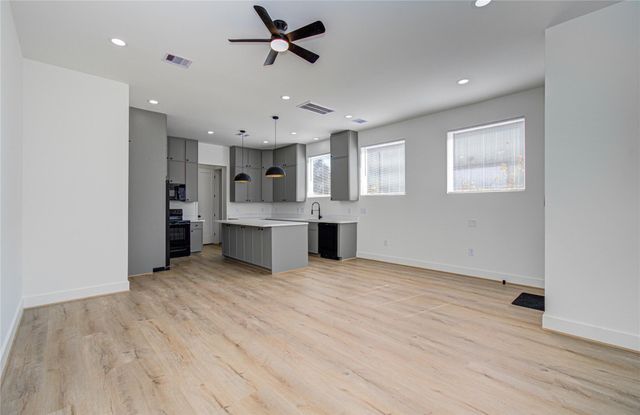 1506 Mckee Street A, Houston, TX 77009