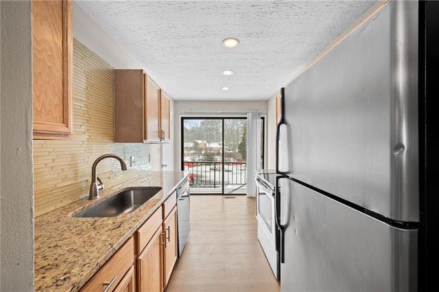 61 Sandalwood Circle, Lawrenceville, GA 30046