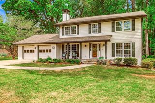 1111 Banbury Cross, Avondale Estates, GA 30002