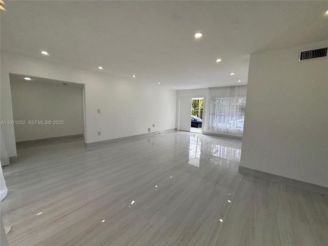 725 91st St ., Surfside, FL 33154