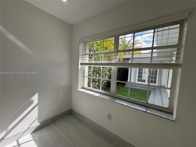 725 91st St ., Surfside, FL 33154