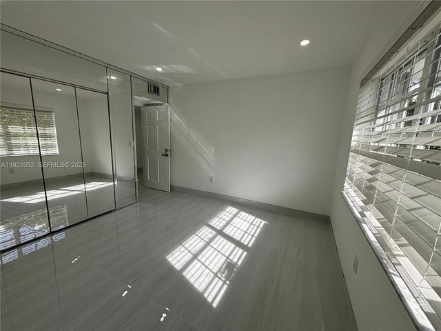 725 91st St ., Surfside, FL 33154