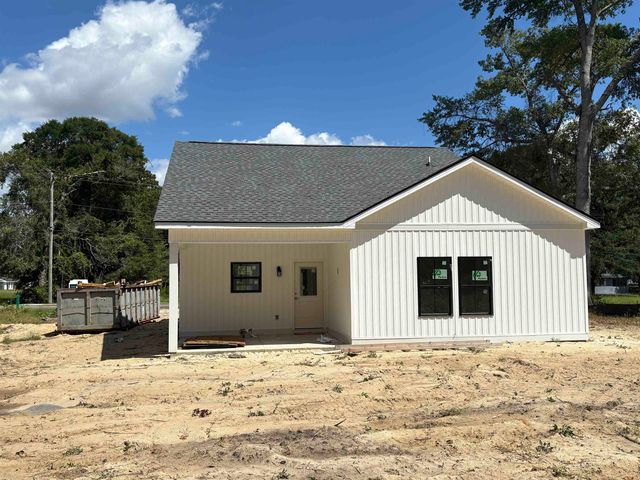 4340 Mineola Ave., Little River, SC 29566