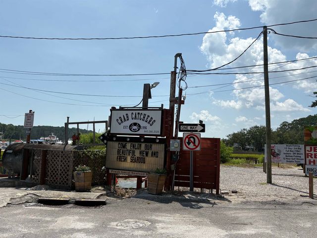 4340 Mineola Ave., Little River, SC 29566