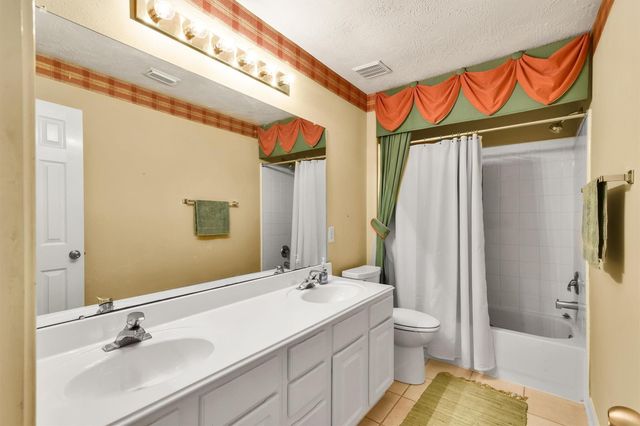 10 Clarewood Court, The Woodlands, TX 77385