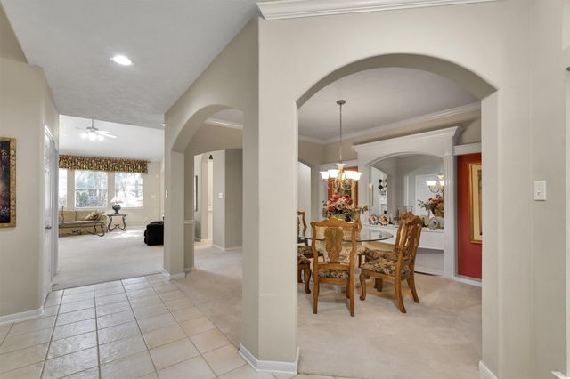 10 Clarewood Court, The Woodlands, TX 77385
