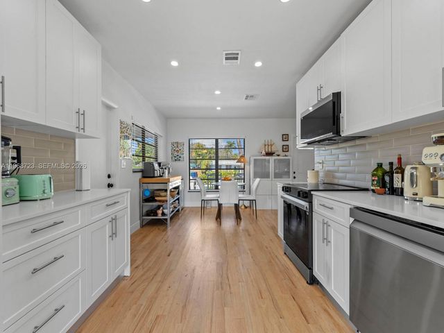 9320 SW 125th Ter, Miami, FL 33176