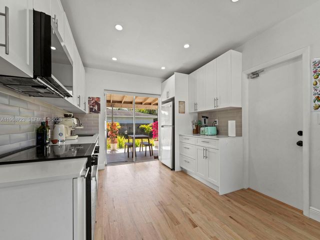 9320 SW 125th Ter, Miami, FL 33176