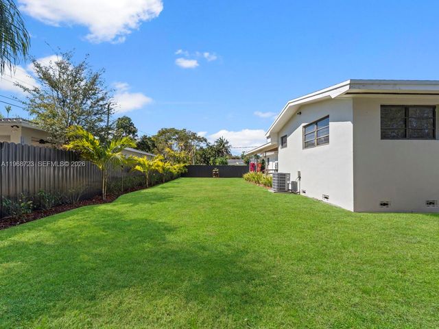 9320 SW 125th Ter, Miami, FL 33176