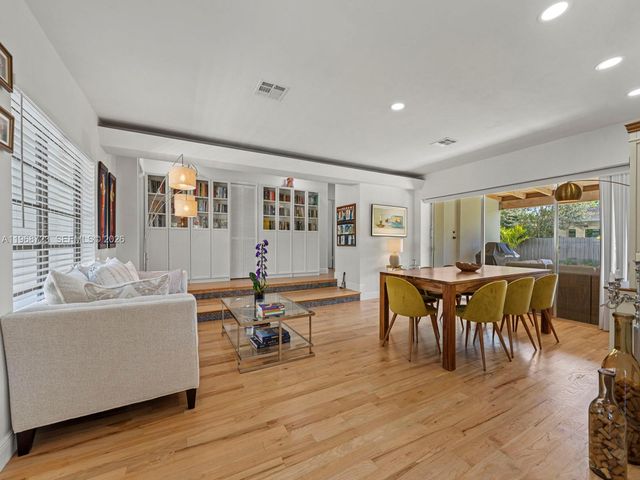 9320 SW 125th Ter, Miami, FL 33176