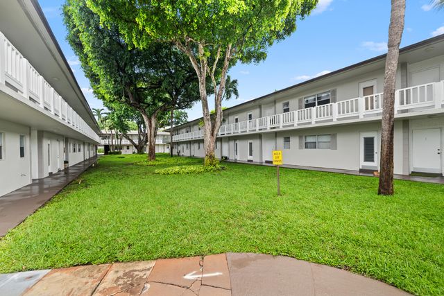430 SE 2ND Avenue 21, Deerfield Beach, FL 33441