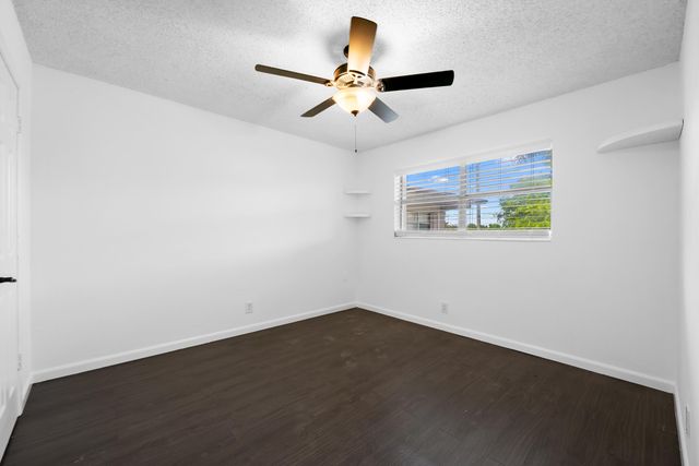 430 SE 2ND Avenue 21, Deerfield Beach, FL 33441