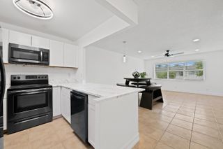 430 SE 2ND Avenue 21, Deerfield Beach, FL 33441