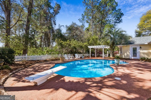 202 Cumberland Drive, Kingsland, GA 31548