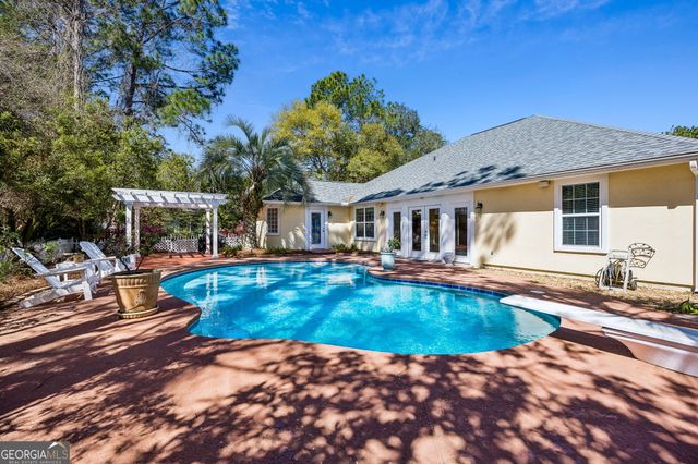 202 Cumberland Drive, Kingsland, GA 31548