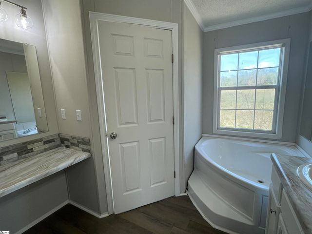 506 Harris Bridge Road, Woodruff, SC 29388