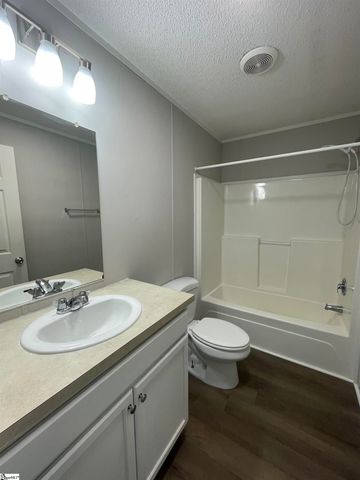 506 Harris Bridge Road, Woodruff, SC 29388