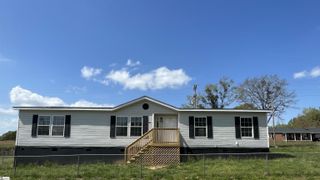 506 Harris Bridge Road, Woodruff, SC 29388