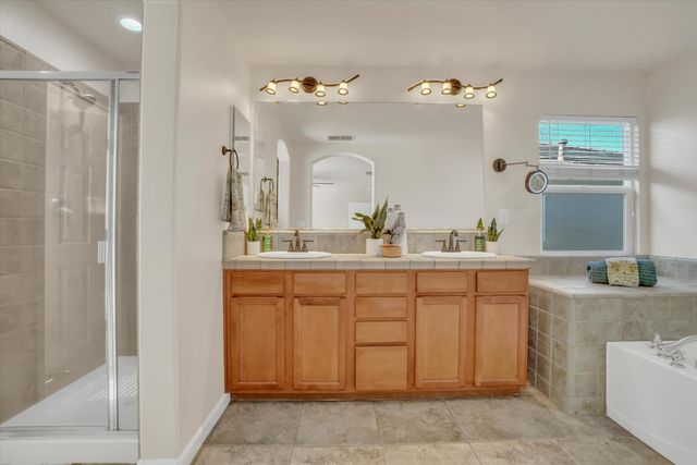 1437 Alberton Cir, Lincoln, CA 95648