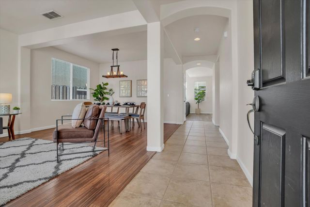 1437 Alberton Cir, Lincoln, CA 95648