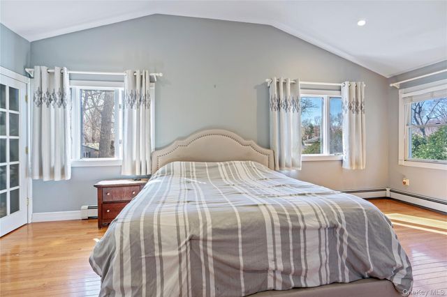 7 Washington Avenue, Miller Place, NY 11764