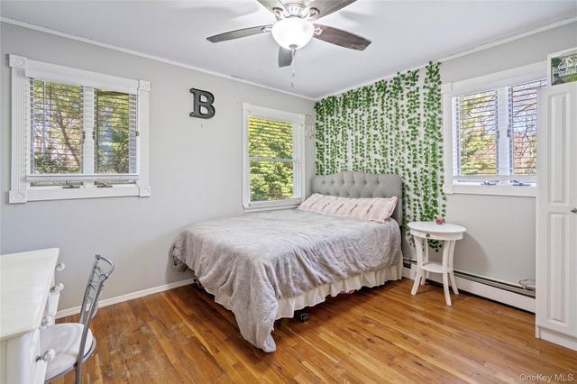 7 Washington Avenue, Miller Place, NY 11764