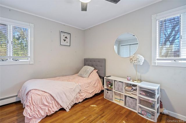 7 Washington Avenue, Miller Place, NY 11764